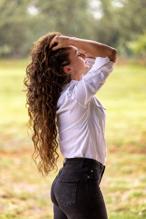 cheveux femme bouclés